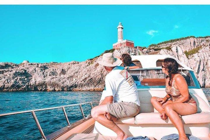 Tour privé en bateau entre les merveilles de Capri et Positano
