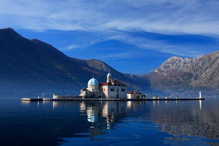 Kotor-Perast-Budva-Kotorプライベートツアー、英語を話すドライバー