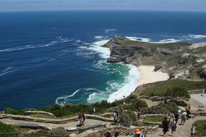 Cape Town Private Tour, Table Mountain Car Ride and Robben Island Getaway