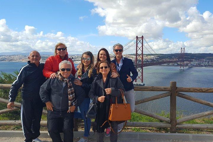 Historic Lisbon : Belém, Alfama, Pastéis de Belém - small group