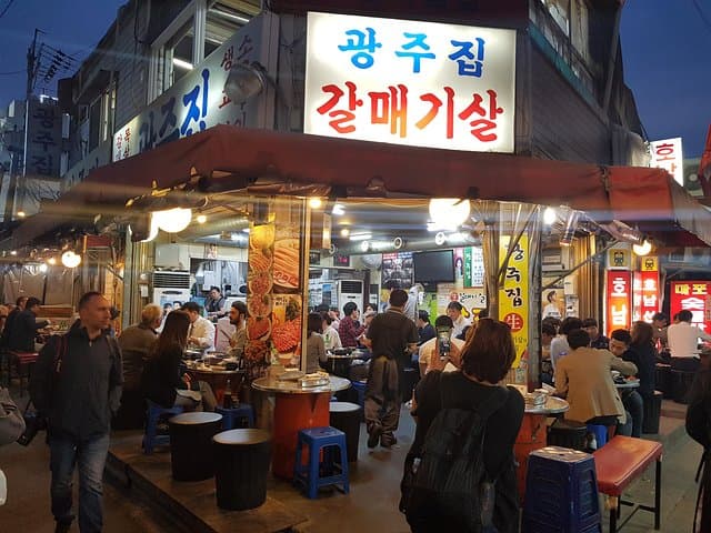 Private Seoul Night Tour(BBQ, Naksan Park, N-tower, Market & etc)