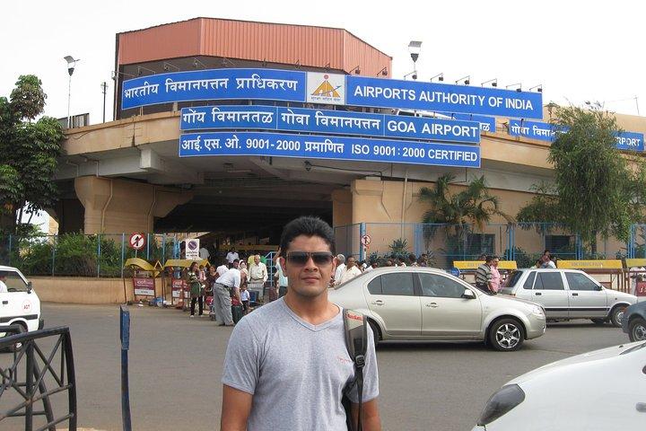 Aeroporto de Goa para o hotel transferência suave com carro particular