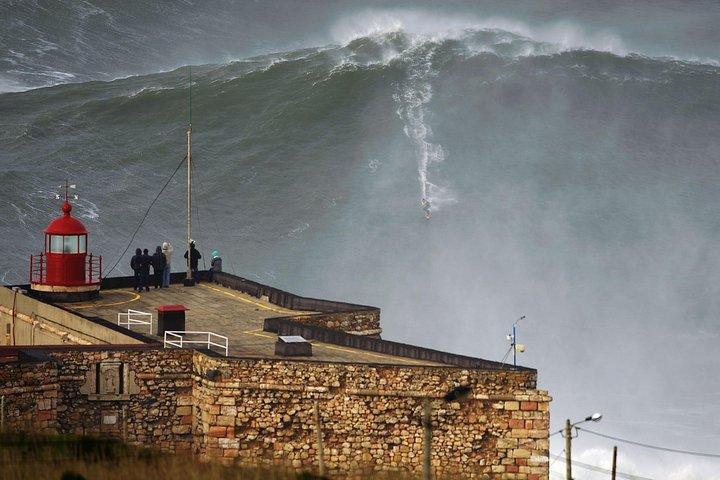 Tomar Fatima Batalha Alcobaca と Obidos from Nazare Private Tour