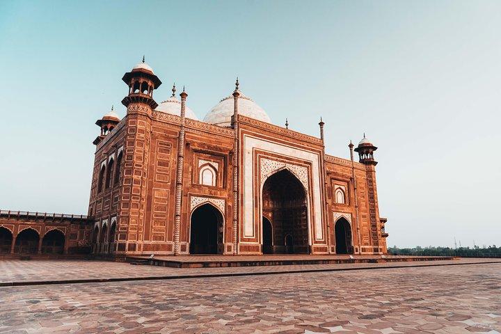 Tour del forte di Taj Mahal e Agra da Delhi in auto