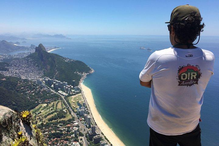 Gávea Stone - Tijuca National Park - by OIR Aventuraへのプライベートハイキング