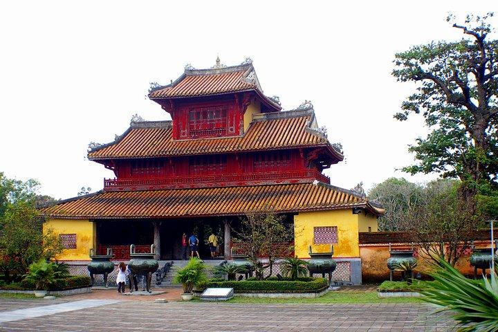 Hue Culture & History Day Tour – Saída de Hoi An ou Da Nang