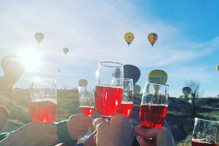 Luftballongfärd Cappadocia Goreme & champagnefest