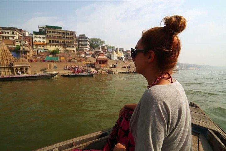 Visite privée d'une journée à Varanasi avec promenade en bateau