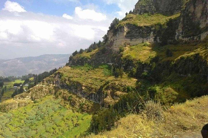 Dagtur fra Addis Abeba Se Historisk kloster, fantastisk natur, dyr, fugle