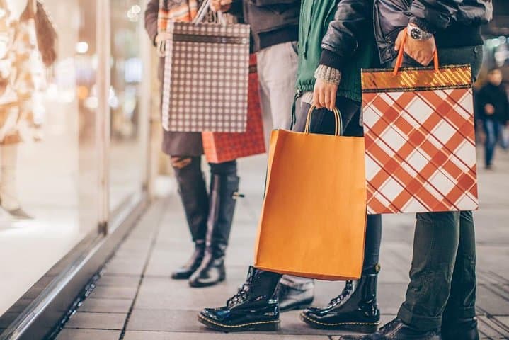 Serravalle Outlet shopping, private tour from Milan.