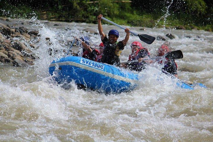コタキナバル発キウル川水上ラフティング日帰りツアー
