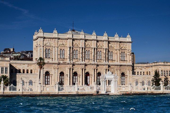 Dolmabahçe Palace with Bosphorus Cruise
