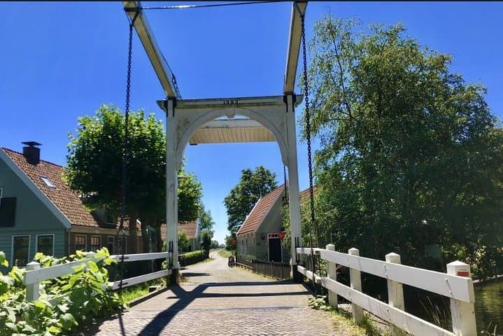 Off the beaten paths Dutch Country Side Private Tour in Jaguar