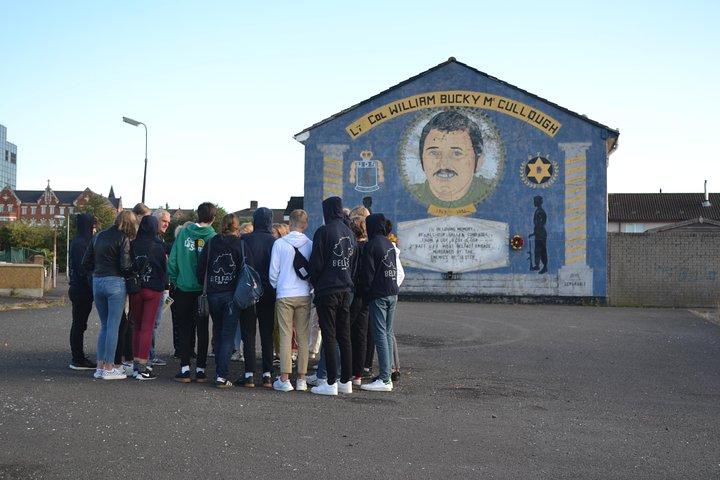 Berühmte private Belfast Troubles Taxi Tour Original Drivers 2hr
