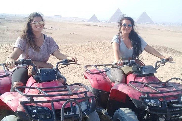 ATV Quad Bike eine Stunde und Camel Ride 2 Stunden private Tour
