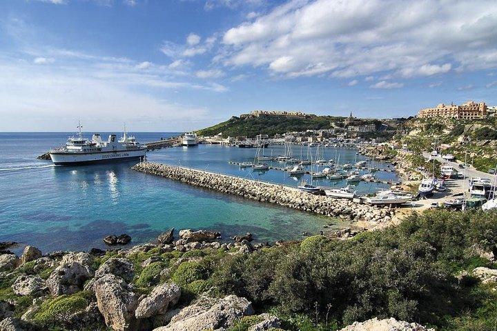Excursão privada guiada a Gozo saindo de Malta com guia profissional e transporte