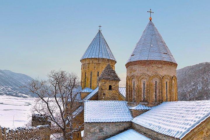 Kazbegi Adventure - Private Day Trip Da Tbilisi con cena + Masterclass