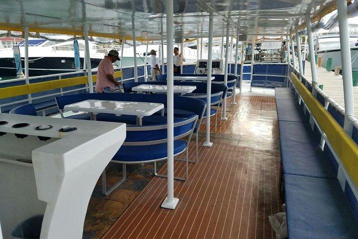 Catamaran Sailing Adventure Isla Mujeres Unlimited + Transfert De Cancun
