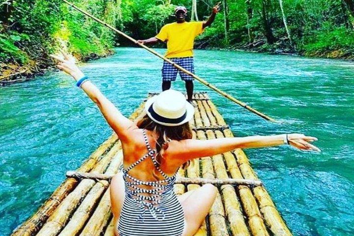 Excursão autêntica de Rafting em Bambu Jamaicano de Falmouth