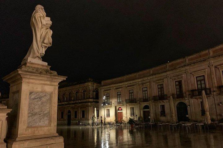ORTIGIA by night (guided tour)