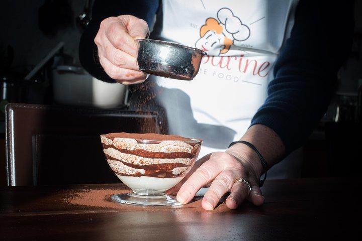 Cesarine: aula de massas e tiramisu para pequenos grupos em Siena