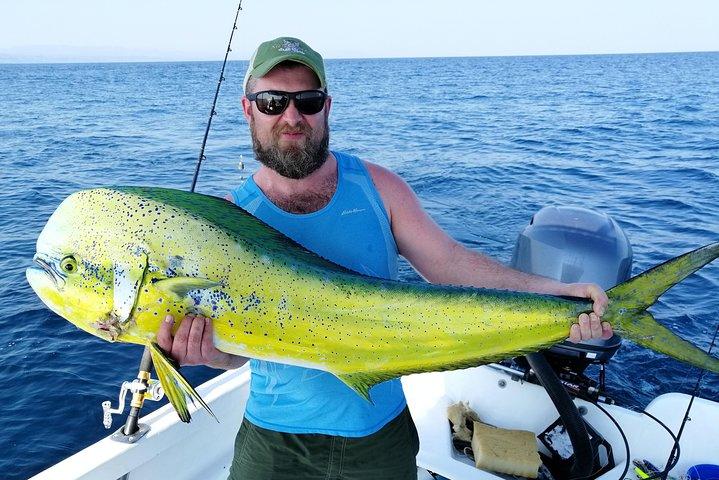 Gita di pesca costiera a Santa Teresa