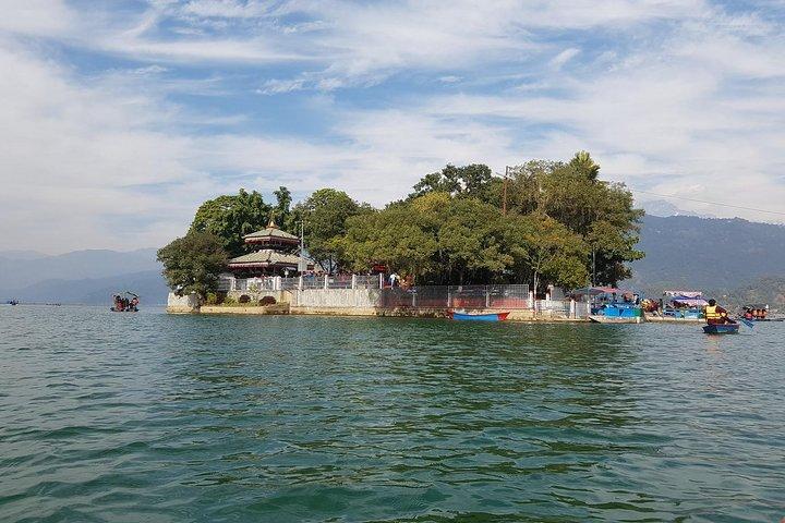 Tour della città di Pokhara di 3 giorni da Kathmandu in veicolo privato