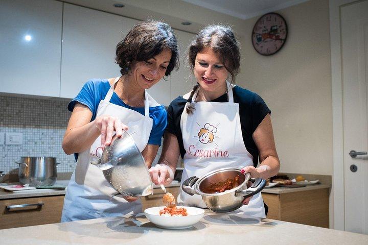 Cesarine: aula de massas e tiramisu para pequenos grupos em Siena