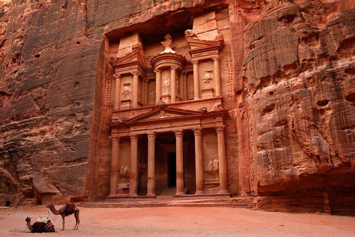 Excursão de 3 dias em Petra, Wadi Rum, Aqaba começa em Amã, Mar Morto ou Aeroporto