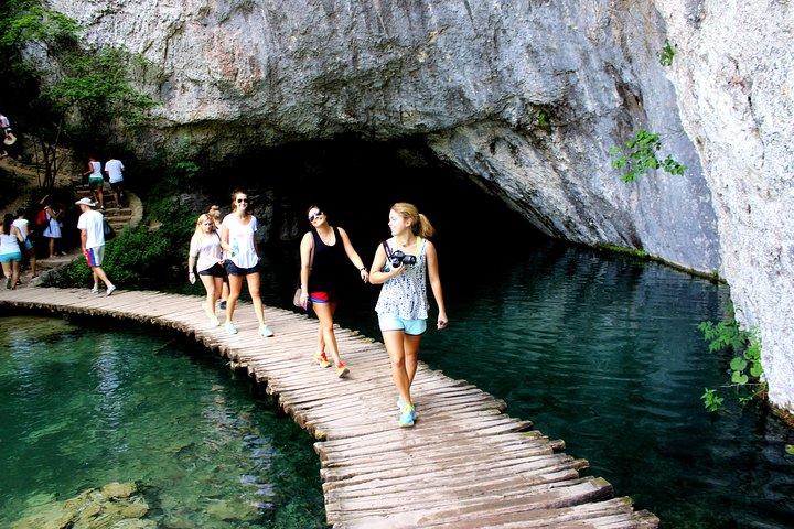 Tour desde Zagreb a Split a través de los lagos de Plitvice