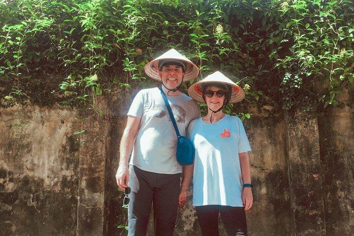 Aldeia Antiga & A Lenda da Co Loa Tour de E-Bike