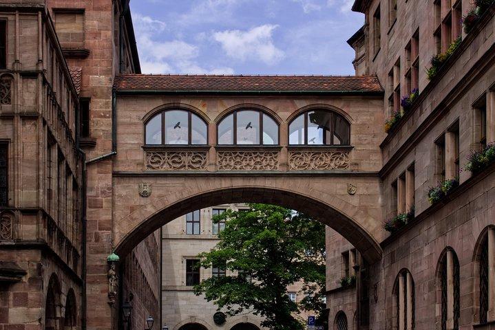 Traslado privado de Múnich a Nuremberg, conductor de habla inglesa, puerta a puerta