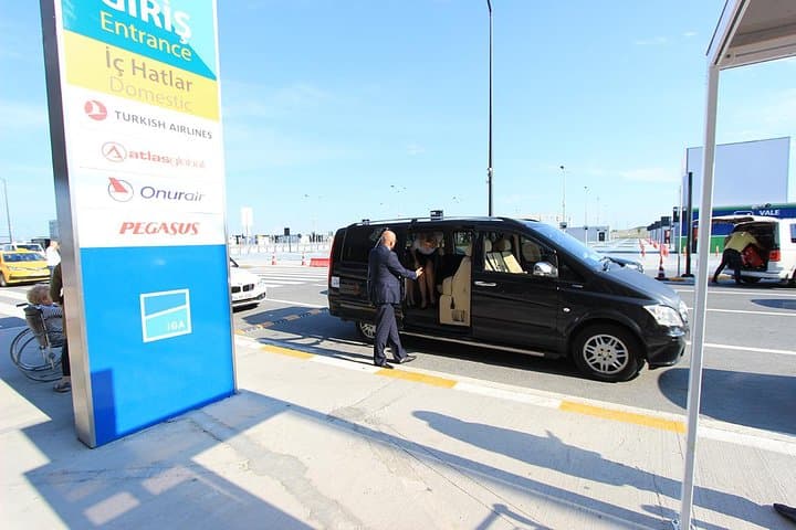 Istanbul Majesty: 6 or 10-Hour VIP Chauffeur Experience
