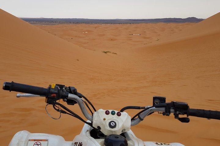 Quads en Merzouga Dunes Desert Erg Chebbi