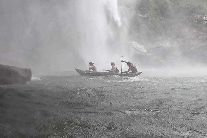 tour de rafting en aguas bravas