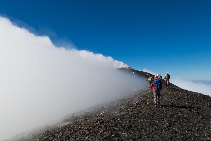 Etna Excursions Summit Craters (2900) med vulkanologiske guider - guidetna.it
