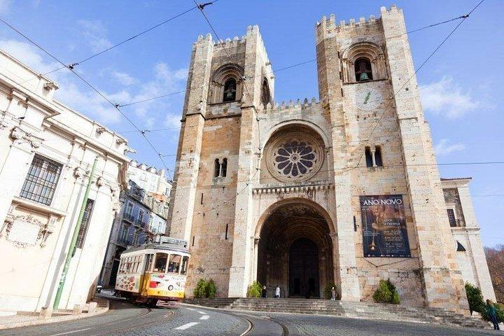 Privat guidet tuk tuk-tur i historiske Lissabon - 2 timer