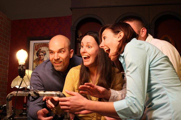 Master Of Illusions Magic & Paranormal Escape Room à Extreme Escape San Antonio