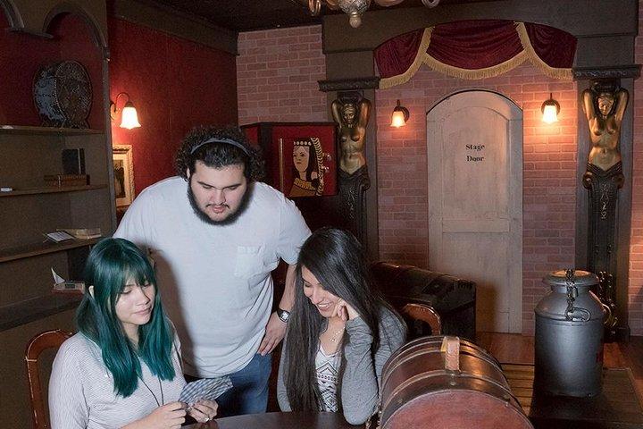 Master Of Illusions Magic & Paranormal Escape Room à Extreme Escape San Antonio