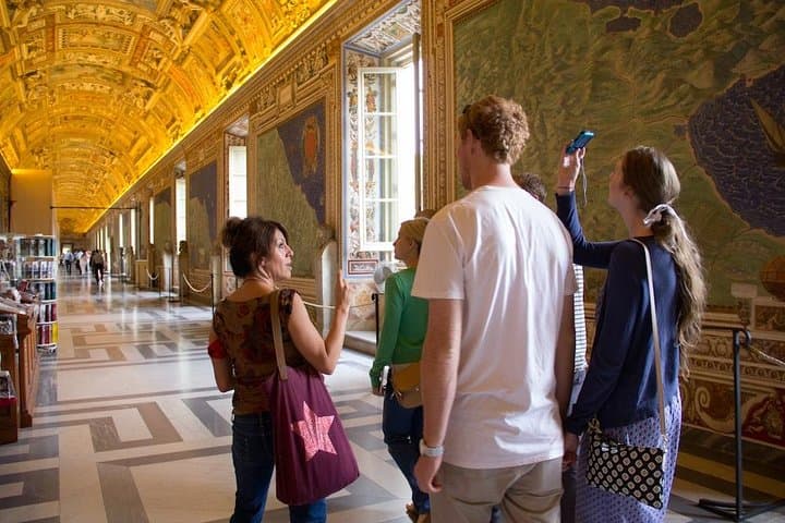Skip the Line Vatican Sistine Chapel & St. Peter's | Small Group