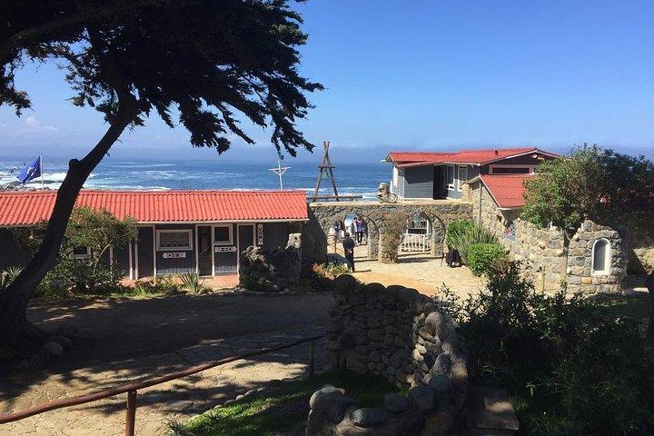 Isla Negra Museum & CasaBlanca Weingut Von Valpo. Private Tour