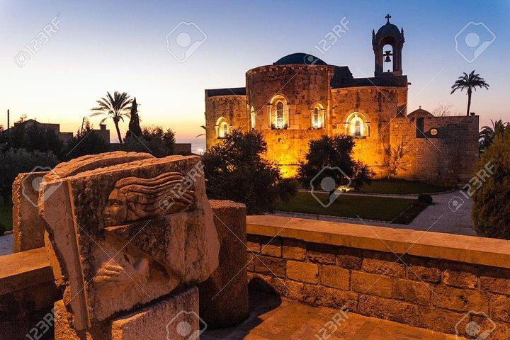 Eintägige Tour zu den historischen Stätten und Restaurants von Sidon and Tyre
