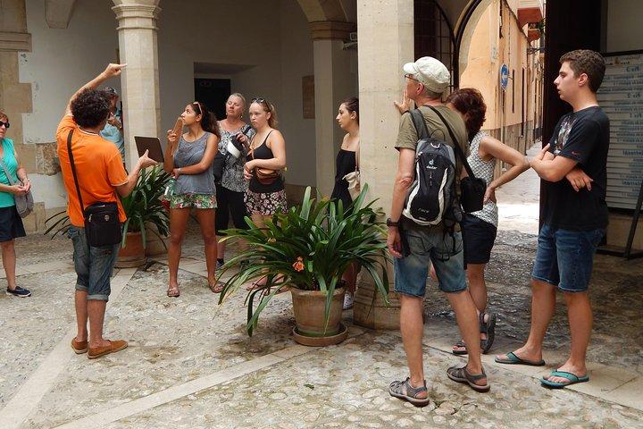 Visite privée à pied à Palma de Majorque avec des guides locaux.