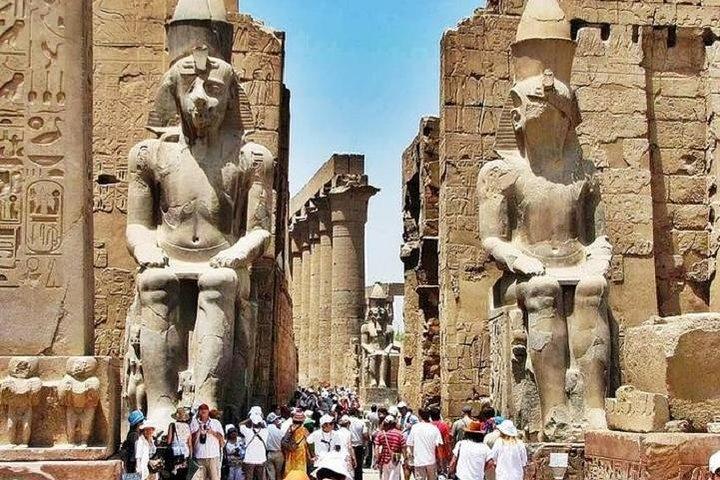 Preiswerte Luxor Ganztagestour Westjordanland