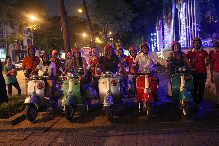 Vespa Nacht Street Food Tour Hanoi