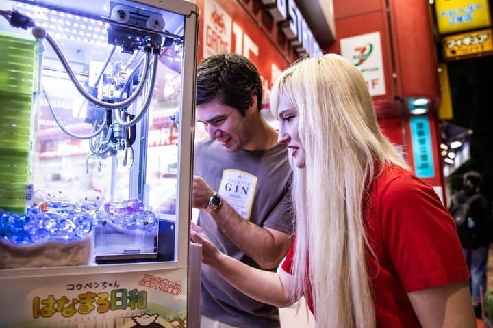 Tokyo Private Off-Beat Tour Hidden Oddities & Icons with a Local