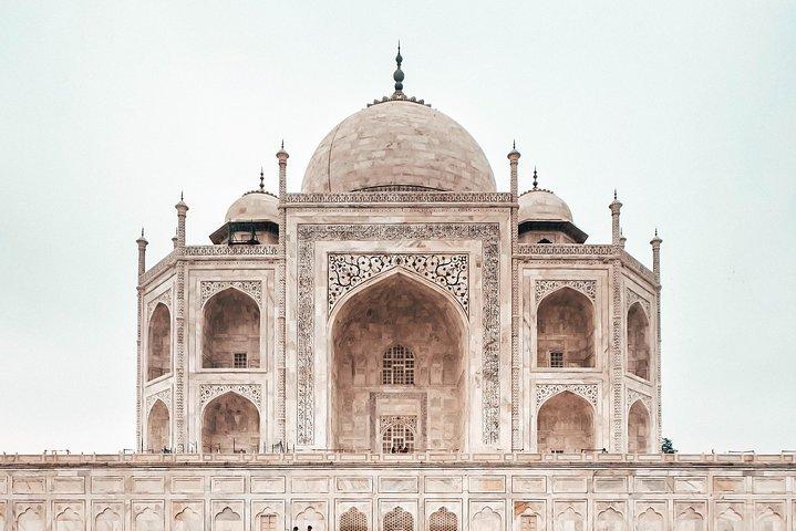 Tour privato di Taj Mahal e Agra da Delhi in auto
