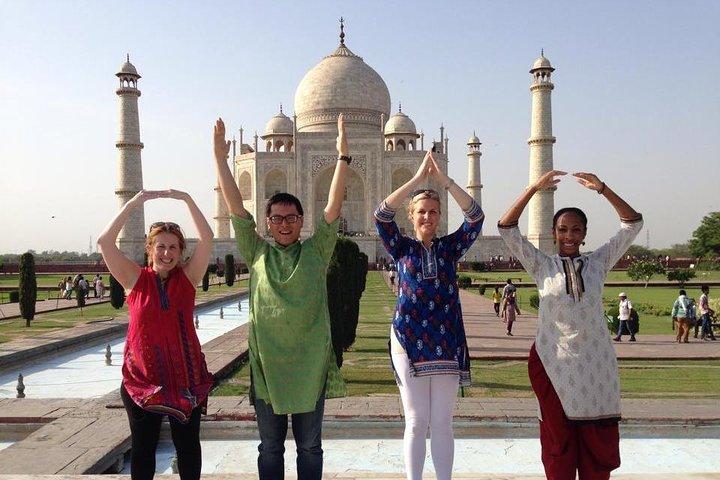 Tour privato di un giorno del Taj Mahal con Heritage Walk e Rickshaw Ride