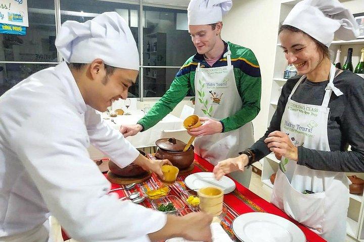Clase de cocina + Tour al mercado + City Walking Tour (día completo).