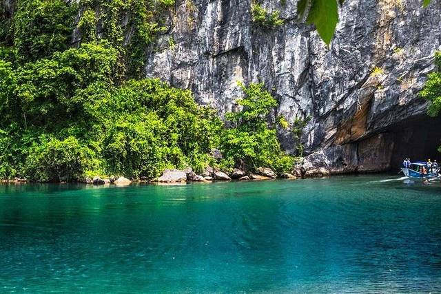Phong Nha Cave